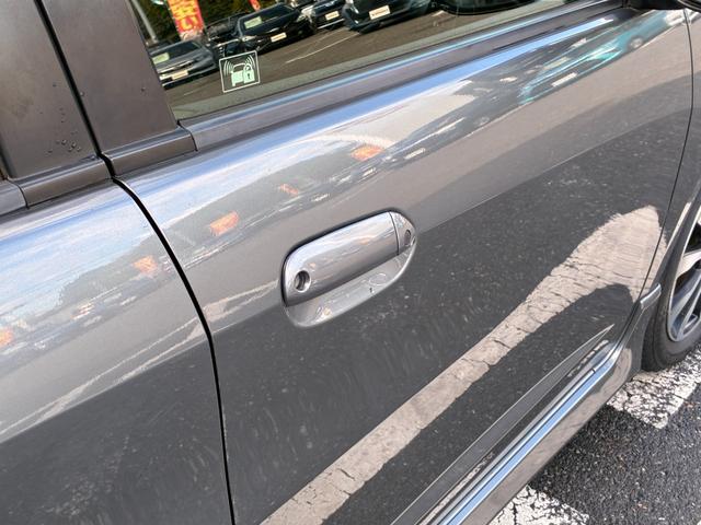 フィットハイブリッド ＲＳ　ファインスタイル　バックカメラ　キーレス　スマートキー　ＥＴＣ　クルーズコントロール　電動格納ミラー　ＨＩＤヘッドライト　フォグライト　オートライト　純正アルミホイール　ダブルエアバック　フロアマット（47枚目）