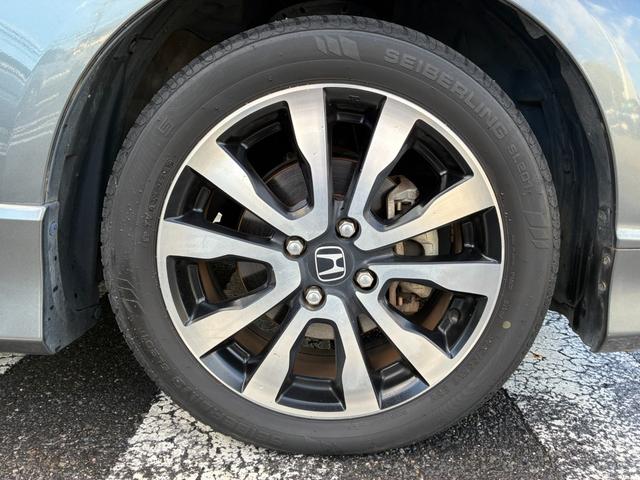 フィットハイブリッド ＲＳ　ファインスタイル　バックカメラ　キーレス　スマートキー　ＥＴＣ　クルーズコントロール　電動格納ミラー　ＨＩＤヘッドライト　フォグライト　オートライト　純正アルミホイール　ダブルエアバック　フロアマット（49枚目）