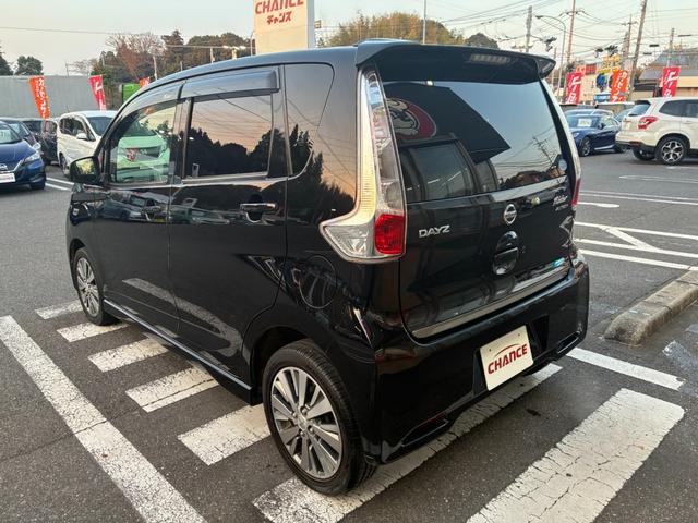 デイズ ライダー　ハイウェイスター　Ｘ　ナビ　ＣＤ　ＤＶＤ　Ｂｌｕｅｔｏｏｔｈ接続　バックカメラ　アイドリングストップ　ＥＴＣ　電動格納ミラー　ＨＩＤヘッドライト　社外アルミホイール　ナビ　ＣＤ　ＤＶＤ　Ｂｌｕｅｔｏｏｔｈ接続　バックカメラ（9枚目）