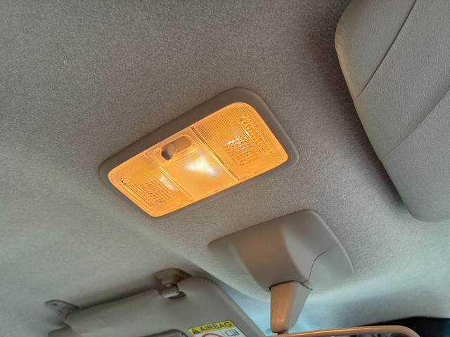 タント カスタムＸ　トップエディションＳＡＩＩ　衝突軽減ブレーキ　フロアマット　純正ナビ　フルセグ　ＣＤ　ＤＶＤ　ＭＳＶ　ＢＴ接続　バックカメラ　アイドリングストップ　スマートキー　コーナーセンサー　シートヒーター　ＬＥＤ　左側電動スライド（33枚目）