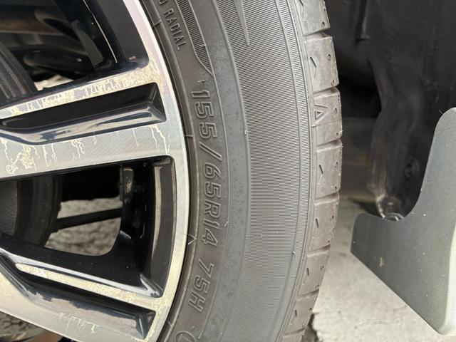 タント カスタムＸ　トップエディションＳＡＩＩ　衝突軽減ブレーキ　フロアマット　純正ナビ　フルセグ　ＣＤ　ＤＶＤ　ＭＳＶ　ＢＴ接続　バックカメラ　アイドリングストップ　スマートキー　コーナーセンサー　シートヒーター　ＬＥＤ　左側電動スライド（46枚目）