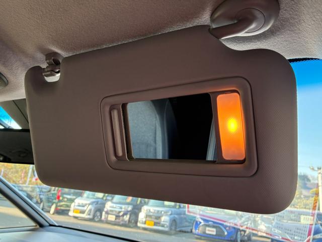 フィット e:HEVホーム 衝突軽減 レーンアシスト 純正ナビ CD DVD MSV Bluetooth接続 バックカメラ スマートキー ETC コーナーセンサー アダプティブクルコン LED オートハイビーム オートライト(36枚目)