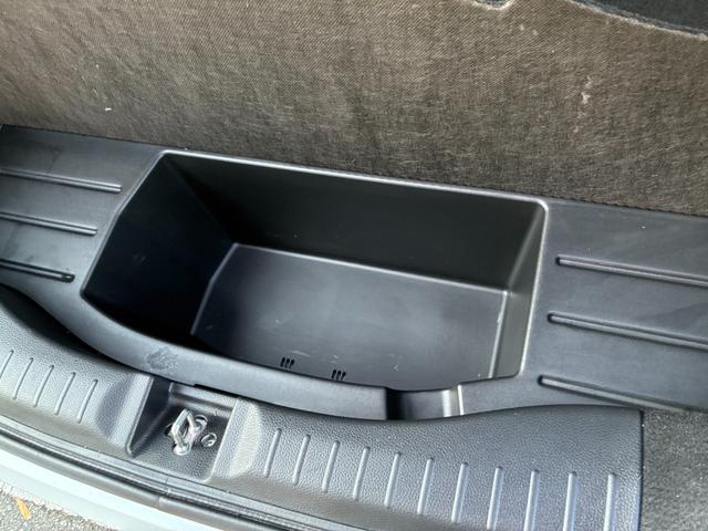 フィット e:HEVホーム 衝突軽減 レーンアシスト 純正ナビ CD DVD MSV Bluetooth接続 バックカメラ スマートキー ETC コーナーセンサー アダプティブクルコン LED オートハイビーム オートライト(54枚目)