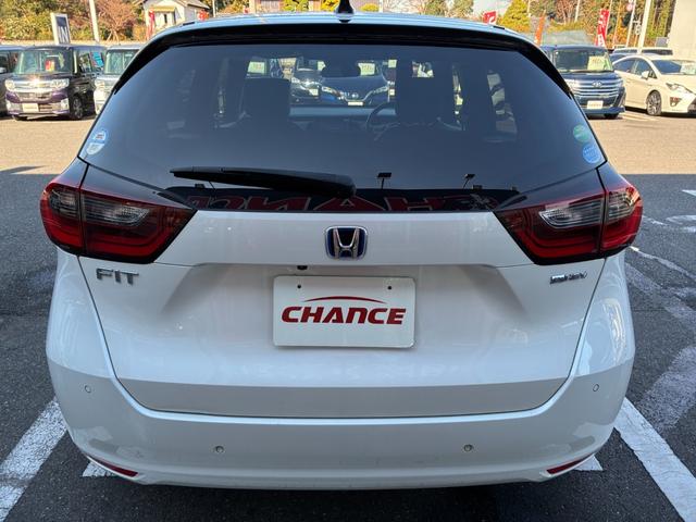 フィット e:HEVホーム 衝突軽減 レーンアシスト 純正ナビ CD DVD MSV Bluetooth接続 バックカメラ スマートキー ETC コーナーセンサー アダプティブクルコン LED オートハイビーム オートライト(62枚目)