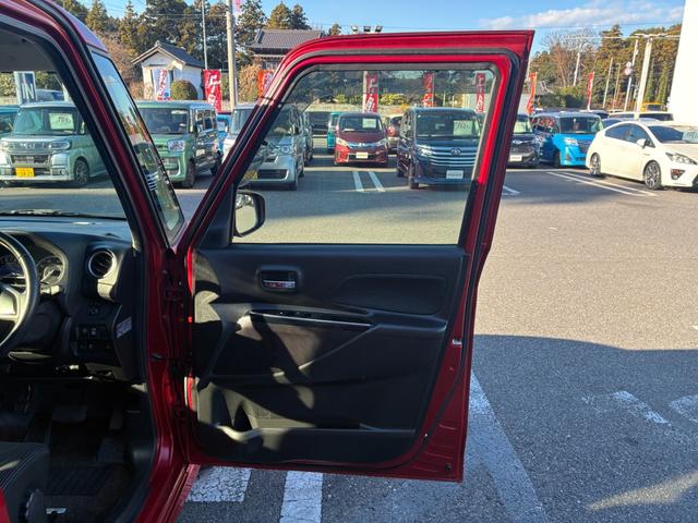 デイズルークス ハイウェイスター　Ｘ　衝突軽減ブレーキ　純正ナビ　フルセグＴＶ　ＣＤ　ＤＶＤ　ＢＴ接続　アイドリングストップ　スマートキー　プッシュスタート　ＥＴＣ　電動格納ミラー　フォグライト　オートライト　純正アルミ（17枚目）