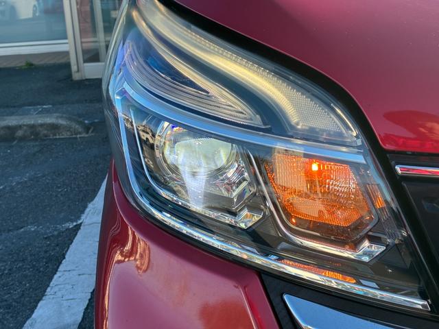 デイズルークス ハイウェイスター　Ｘ　衝突軽減ブレーキ　純正ナビ　フルセグＴＶ　ＣＤ　ＤＶＤ　ＢＴ接続　アイドリングストップ　スマートキー　プッシュスタート　ＥＴＣ　電動格納ミラー　フォグライト　オートライト　純正アルミ（40枚目）