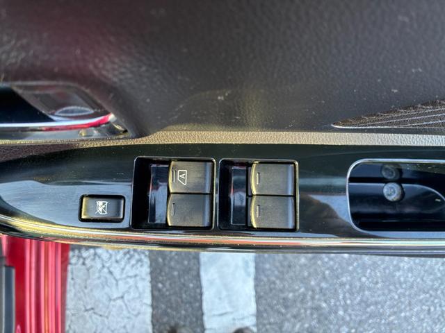 デイズルークス ハイウェイスター　Ｘ　衝突軽減ブレーキ　純正ナビ　フルセグＴＶ　ＣＤ　ＤＶＤ　ＢＴ接続　アイドリングストップ　スマートキー　プッシュスタート　ＥＴＣ　電動格納ミラー　フォグライト　オートライト　純正アルミ（65枚目）