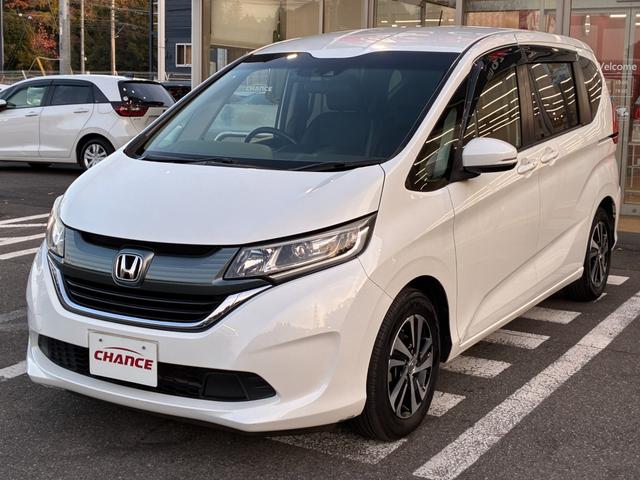 フリード＋ Ｇ・ホンダセンシング　衝突軽減ブレーキ　レーンキープアシスト　フロアマット　純正ナビ　ワンセグ　ＣＤ　ＢＴ接続　バックカメラ　アイドリングストップ　スマートキー　ＥＴＣ　アダプティブクルコン　ドラレコＦＲ　両側デンスラ（3枚目）