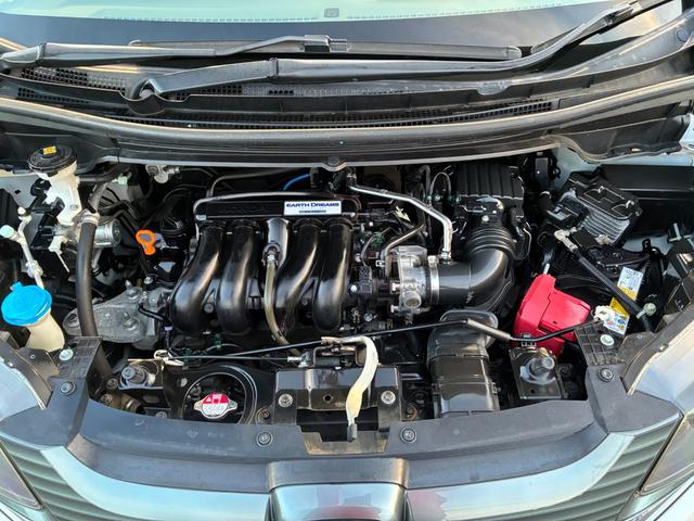 フリード＋ Ｇ・ホンダセンシング　衝突軽減ブレーキ　レーンキープアシスト　フロアマット　純正ナビ　ワンセグ　ＣＤ　ＢＴ接続　バックカメラ　アイドリングストップ　スマートキー　ＥＴＣ　アダプティブクルコン　ドラレコＦＲ　両側デンスラ（56枚目）