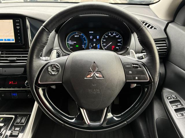 エクリプスクロスPHEV G 衝突軽減ブレーキ レーンアシスト 社外ナビ CD BT接続 バックカメラ スマートキー プッシュスタート ETC コーナーセンサー クルーズコントロール シートヒーター 電動格納ミラー オートライト(12枚目)