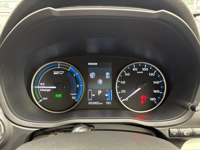 エクリプスクロスPHEV G 衝突軽減ブレーキ レーンアシスト 社外ナビ CD BT接続 バックカメラ スマートキー プッシュスタート ETC コーナーセンサー クルーズコントロール シートヒーター 電動格納ミラー オートライト(13枚目)