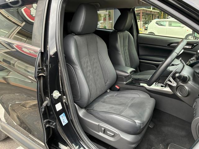 エクリプスクロスPHEV G 衝突軽減ブレーキ レーンアシスト 社外ナビ CD BT接続 バックカメラ スマートキー プッシュスタート ETC コーナーセンサー クルーズコントロール シートヒーター 電動格納ミラー オートライト(15枚目)