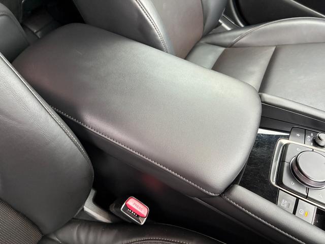 �����`�����X�͂P�R�X�ܓW�J�������q�l�Ɂw�M���x�Ɓw���S�x�����͂��������܂��B�@��^���j�^�[�������A�O���[�v�݌ɂP�T�O�O��̍݌ɂ����������܂�����