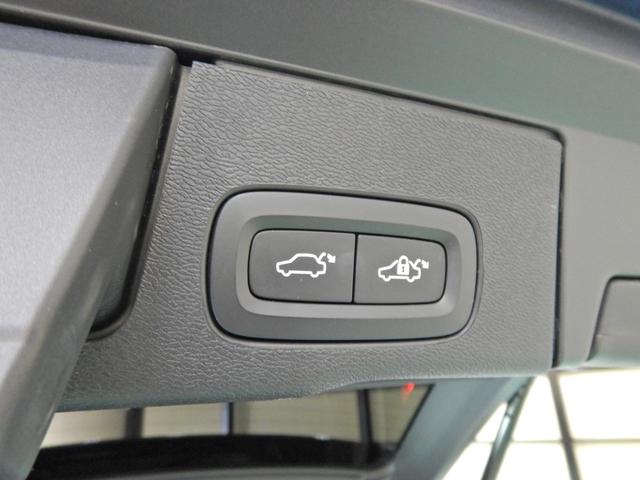 T6 AWD Rデザイン ワンオーナー パノラマスライディングサンルーフ ファインナッパレザーコンビネーションシート 21インチAW 360度カメラ(18枚目)