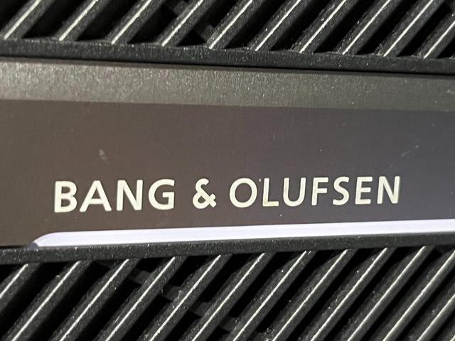 ベースグレード アシスタンスPKG 黒レザー WALDアルミ22インチ Bang&Olufsenサウンド レッドキャリパー 360°カメラ マトリクスLEDヘッドライト インテリアライト バーチャルコックピット(13枚目)