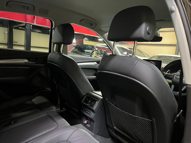 Ｑ５ ２．０ＴＦＳＩクワトロ　スポーツ　Ｓラインパッケージ　黒革　サラウンドビューカメラ　　バーチャルコックピット　マトリクスＬＥＤヘッドライト　ＥＴＣ　電動トランク　ダイナミックターンインジゲーター　ＥＴＣ　パークアシスト　ドラレコ　メモリ付きパワーシート（21枚目）