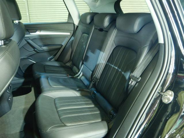 Ｑ５ ２．０ＴＦＳＩクワトロ　１ｓｔエディション　Ｓラインエクステリア　純正ナビ　フルセグ　サラウンドカメラ　本革シート　シートヒーター　パワーシート　レーダークルコン　純正２０インチアルミ　ＡＴリアゲート　パドルシフト（54枚目）