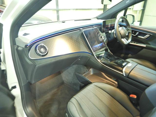 ＥＱＥ ＳＵＶ ＥＱＥ３５０　４マチック　ＳＵＶローンチエディション　スライディングサンルーフ　ブルメスターサラウンド　ＡＭＧライン　レーダーセーフティＰＫＧ　エアバランスＰＫＧ　エクスクルーシブＰＫＧ　クロレザーシート　全方位カメラ　フルセグ　２１ｉｎＡＭＧアルミ（50枚目）