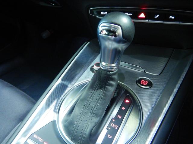 ＴＴクーペ １．８ＴＦＳＩ　スタイル＋　限定１００台　ＬＥＤヘッドライト　Ｓラインエクステリア　サイドアシスト　アウディパーキングシステム　純正１８インチアルミ（14枚目）
