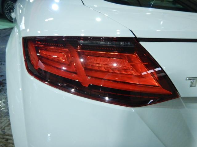 ＴＴクーペ １．８ＴＦＳＩ　スタイル＋　限定１００台　ＬＥＤヘッドライト　Ｓラインエクステリア　サイドアシスト　アウディパーキングシステム　純正１８インチアルミ（55枚目）