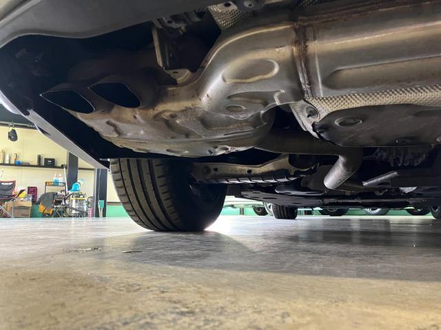 Ａ６アバント ４０ＴＤＩクワトロ　スポーツ　Ｓラインパッケージ　本革シート　マトリクスＬＥＤヘッドライト　サラウンドビュー　パークアシストプラス　バーチャルコックピットプラス　オートテールゲート　シートヒーター　パワーシート　レーダークルコン（68枚目）