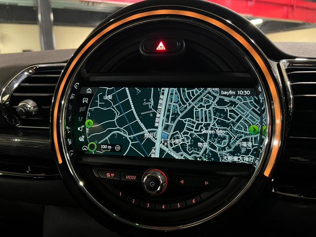 ＭＩＮＩ クーパーＳ　クラブマン　純正ナビ　バックカメラ　クルコン　ＬＥＤヘッドライト　純正１７インチアルミ（4枚目）