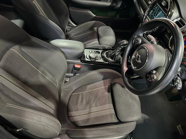 ＭＩＮＩ クーパーＳ　クラブマン　純正ナビ　バックカメラ　クルコン　ＬＥＤヘッドライト　純正１７インチアルミ（10枚目）