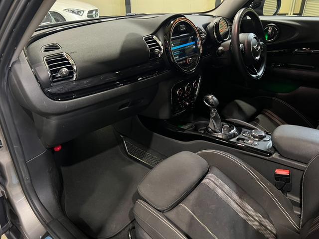 ＭＩＮＩ クーパーＳ　クラブマン　純正ナビ　バックカメラ　クルコン　ＬＥＤヘッドライト　純正１７インチアルミ（12枚目）