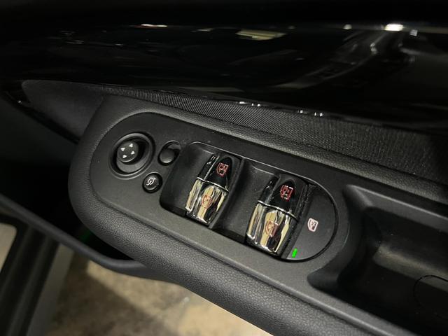 ＭＩＮＩ クーパーＳ　クラブマン　純正ナビ　バックカメラ　クルコン　ＬＥＤヘッドライト　純正１７インチアルミ（43枚目）