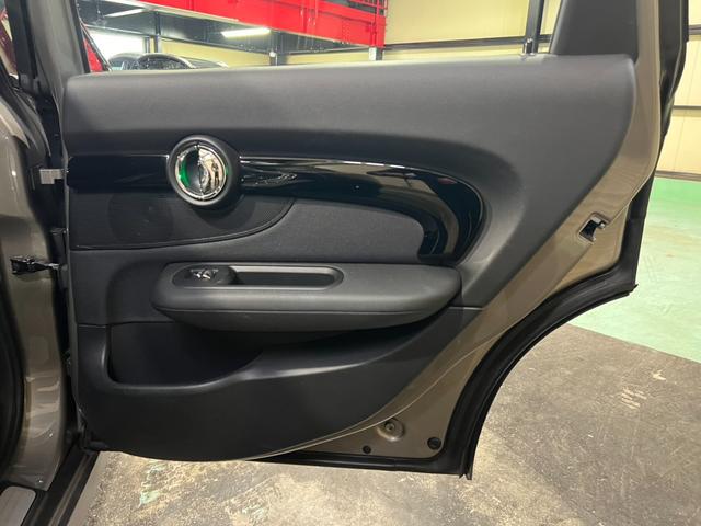 ＭＩＮＩ クーパーＳ　クラブマン　純正ナビ　バックカメラ　クルコン　ＬＥＤヘッドライト　純正１７インチアルミ（52枚目）