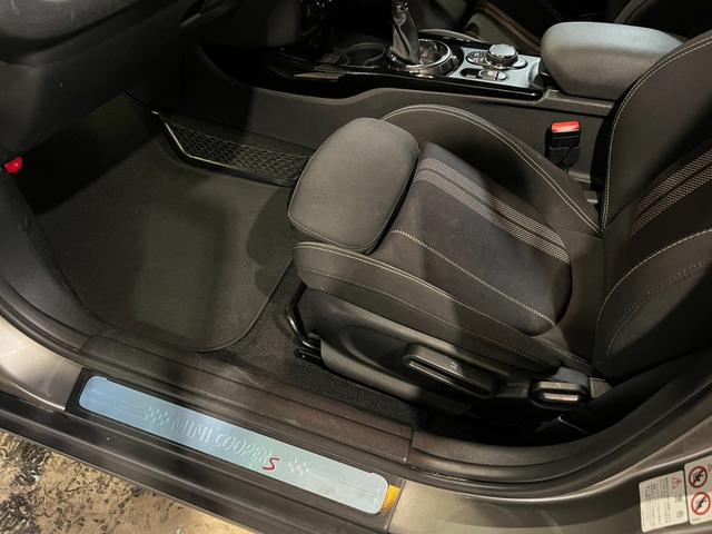 ＭＩＮＩ クーパーＳ　クラブマン　純正ナビ　バックカメラ　クルコン　ＬＥＤヘッドライト　純正１７インチアルミ（64枚目）