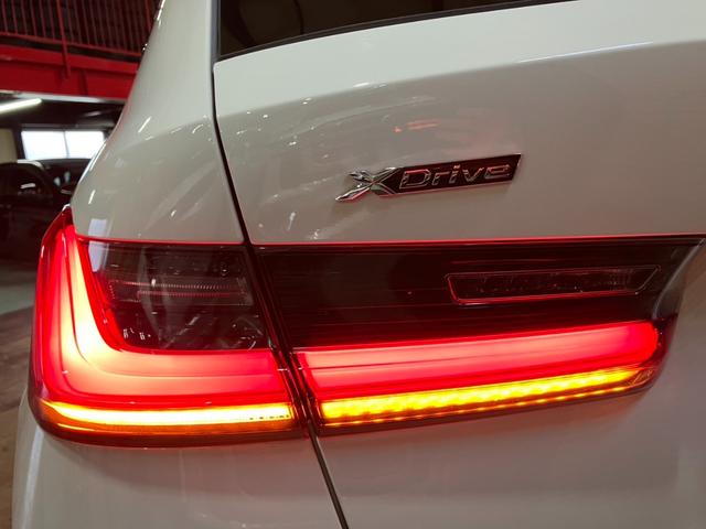 ３シリーズ ３２０ｄ　ｘＤｒｉｖｅツーリングＭスポツＥＤジョイ＋　ドライビングアシストプロフェッショナル　パーキングアシストプラス　アダプティブＬＥＤヘッドライト　ライブコックピット　ワイヤレスチャージング　Ｆシートヒーター　ＡＴテールゲート（22枚目）