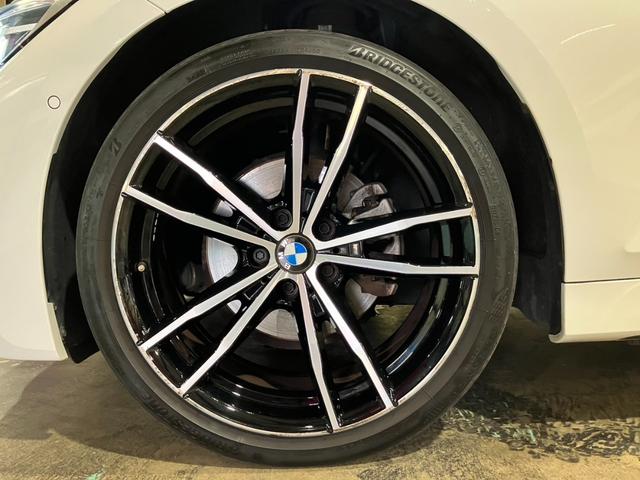 ３シリーズ ３２０ｄ　ｘＤｒｉｖｅツーリングＭスポツＥＤジョイ＋　ドライビングアシストプロフェッショナル　パーキングアシストプラス　アダプティブＬＥＤヘッドライト　ライブコックピット　ワイヤレスチャージング　Ｆシートヒーター　ＡＴテールゲート（33枚目）