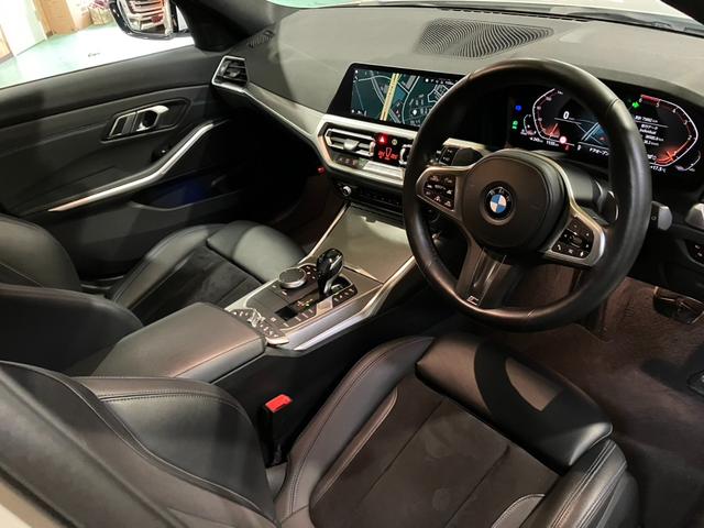 ３シリーズ ３２０ｄ　ｘＤｒｉｖｅツーリングＭスポツＥＤジョイ＋　ドライビングアシストプロフェッショナル　パーキングアシストプラス　アダプティブＬＥＤヘッドライト　ライブコックピット　ワイヤレスチャージング　Ｆシートヒーター　ＡＴテールゲート（35枚目）