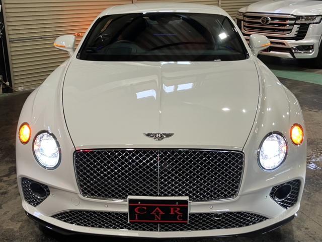 コンチネンタル ＧＴ　マリナードライビングスペック　ＣＥＮＴＥＮＡＲＹスペック　フロントシートコンフォートスペック　ベントレーローテーションディスプレイ　ムードライティングスペック　ナイトビジョン　２２インチアロイホイール（11枚目）