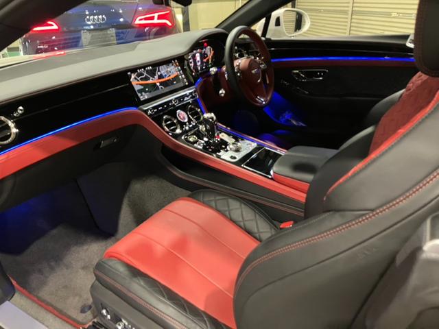 コンチネンタル ＧＴ　マリナードライビングスペック　ＣＥＮＴＥＮＡＲＹスペック　フロントシートコンフォートスペック　ベントレーローテーションディスプレイ　ムードライティングスペック　ナイトビジョン　２２インチアロイホイール（45枚目）