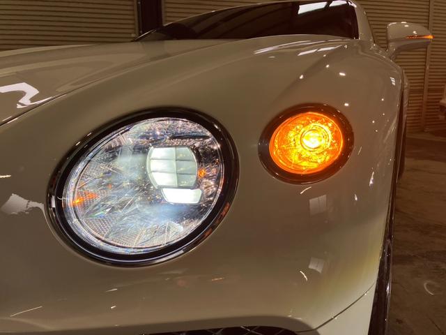 コンチネンタル ＧＴ　マリナードライビングスペック　ＣＥＮＴＥＮＡＲＹスペック　フロントシートコンフォートスペック　ベントレーローテーションディスプレイ　ムードライティングスペック　ナイトビジョン　２２インチアロイホイール（50枚目）