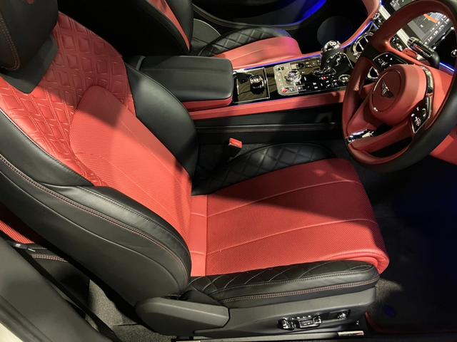 コンチネンタル ＧＴ　マリナードライビングスペック　ＣＥＮＴＥＮＡＲＹスペック　フロントシートコンフォートスペック　ベントレーローテーションディスプレイ　ムードライティングスペック　ナイトビジョン　２２インチアロイホイール（51枚目）