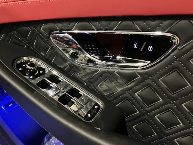 コンチネンタル ＧＴ　マリナードライビングスペック　ＣＥＮＴＥＮＡＲＹスペック　フロントシートコンフォートスペック　ベントレーローテーションディスプレイ　ムードライティングスペック　ナイトビジョン　２２インチアロイホイール（54枚目）