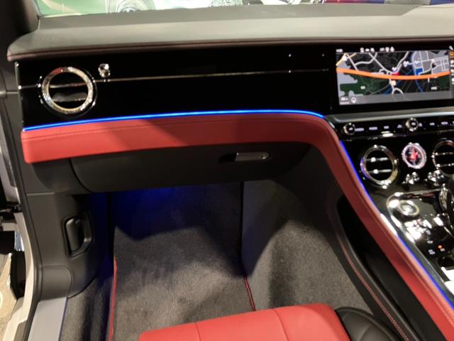 コンチネンタル ＧＴ　マリナードライビングスペック　ＣＥＮＴＥＮＡＲＹスペック　フロントシートコンフォートスペック　ベントレーローテーションディスプレイ　ムードライティングスペック　ナイトビジョン　２２インチアロイホイール（63枚目）