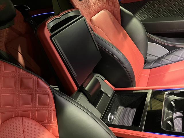 コンチネンタル ＧＴ　マリナードライビングスペック　ＣＥＮＴＥＮＡＲＹスペック　フロントシートコンフォートスペック　ベントレーローテーションディスプレイ　ムードライティングスペック　ナイトビジョン　２２インチアロイホイール（71枚目）