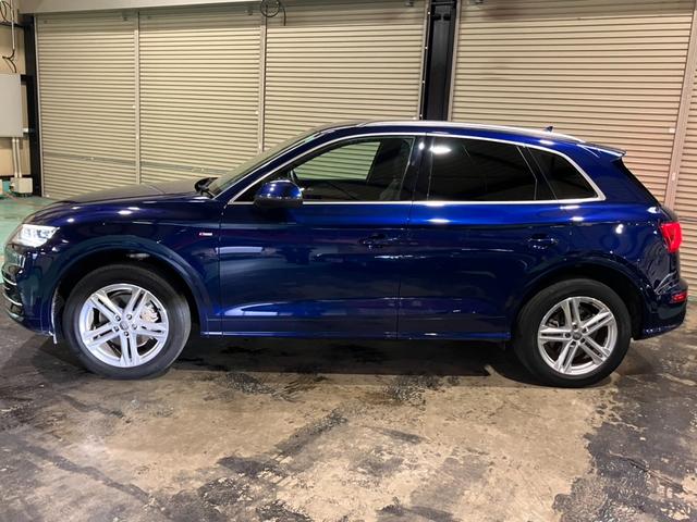 Ｑ５ ４０ＴＤＩクワトロ　スポーツ　アシスタンスパッケージ　バーチャルコックピット　サラウンドビューカメラ　アクティブレーンアシスト　パークアシスト　シートヒーター　ＬＥＤヘッドライト　オートリアゲート（21枚目）