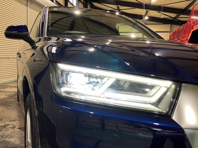 Ｑ５ ４０ＴＤＩクワトロ　スポーツ　アシスタンスパッケージ　バーチャルコックピット　サラウンドビューカメラ　アクティブレーンアシスト　パークアシスト　シートヒーター　ＬＥＤヘッドライト　オートリアゲート（23枚目）