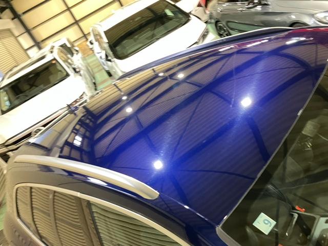 Ｑ５ ４０ＴＤＩクワトロ　スポーツ　アシスタンスパッケージ　バーチャルコックピット　サラウンドビューカメラ　アクティブレーンアシスト　パークアシスト　シートヒーター　ＬＥＤヘッドライト　オートリアゲート（30枚目）