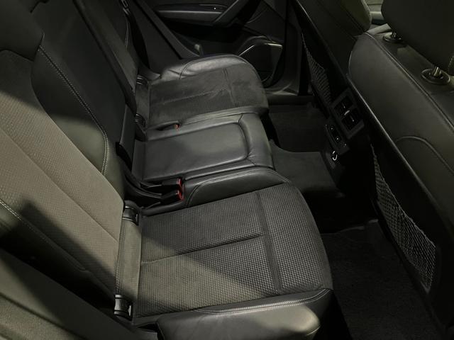 Ｑ５ ４０ＴＤＩクワトロ　スポーツ　アシスタンスパッケージ　バーチャルコックピット　サラウンドビューカメラ　アクティブレーンアシスト　パークアシスト　シートヒーター　ＬＥＤヘッドライト　オートリアゲート（39枚目）