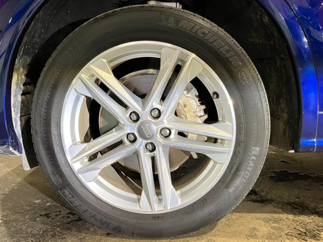 Ｑ５ ４０ＴＤＩクワトロ　スポーツ　アシスタンスパッケージ　バーチャルコックピット　サラウンドビューカメラ　アクティブレーンアシスト　パークアシスト　シートヒーター　ＬＥＤヘッドライト　オートリアゲート（53枚目）