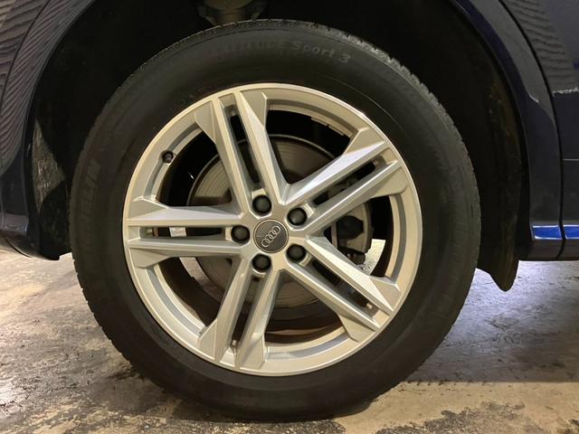 Ｑ５ ４０ＴＤＩクワトロ　スポーツ　アシスタンスパッケージ　バーチャルコックピット　サラウンドビューカメラ　アクティブレーンアシスト　パークアシスト　シートヒーター　ＬＥＤヘッドライト　オートリアゲート（54枚目）