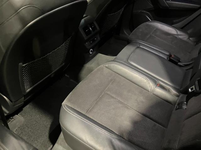 Ｑ５ ４０ＴＤＩクワトロ　スポーツ　アシスタンスパッケージ　バーチャルコックピット　サラウンドビューカメラ　アクティブレーンアシスト　パークアシスト　シートヒーター　ＬＥＤヘッドライト　オートリアゲート（57枚目）