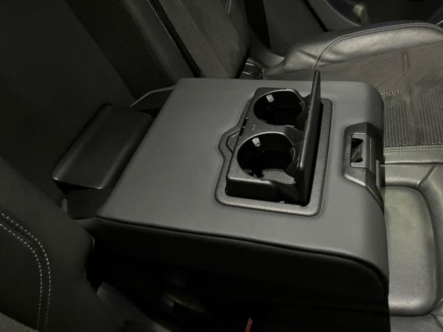 Ｑ５ ４０ＴＤＩクワトロ　スポーツ　アシスタンスパッケージ　バーチャルコックピット　サラウンドビューカメラ　アクティブレーンアシスト　パークアシスト　シートヒーター　ＬＥＤヘッドライト　オートリアゲート（70枚目）