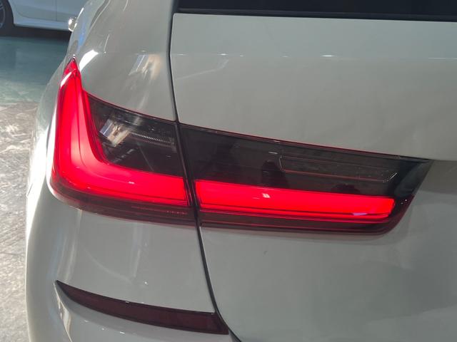 3シリーズ 320iツーリング Mスポーツ ドライビングアシストプロフェッショナル パーキングアシストプラス LEDヘッドライト ワイヤレスチャージング Fシートヒーター オートテールゲート(46枚目)